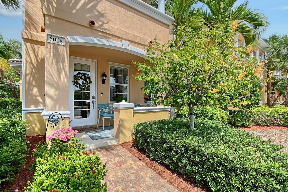6008 Madrano Dr., Sarasota, FL 34232
