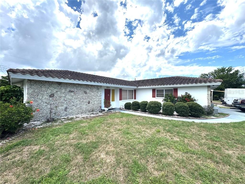 218 Alsace Ave., Venice, FL 34293
