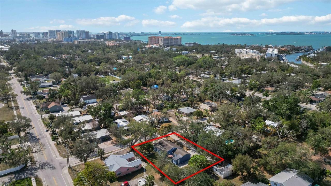 1367 21st St., Sarasota, FL 34234