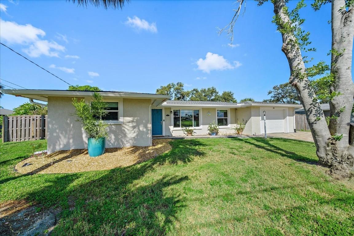 455 N Shore Dr., Osprey, FL 34229