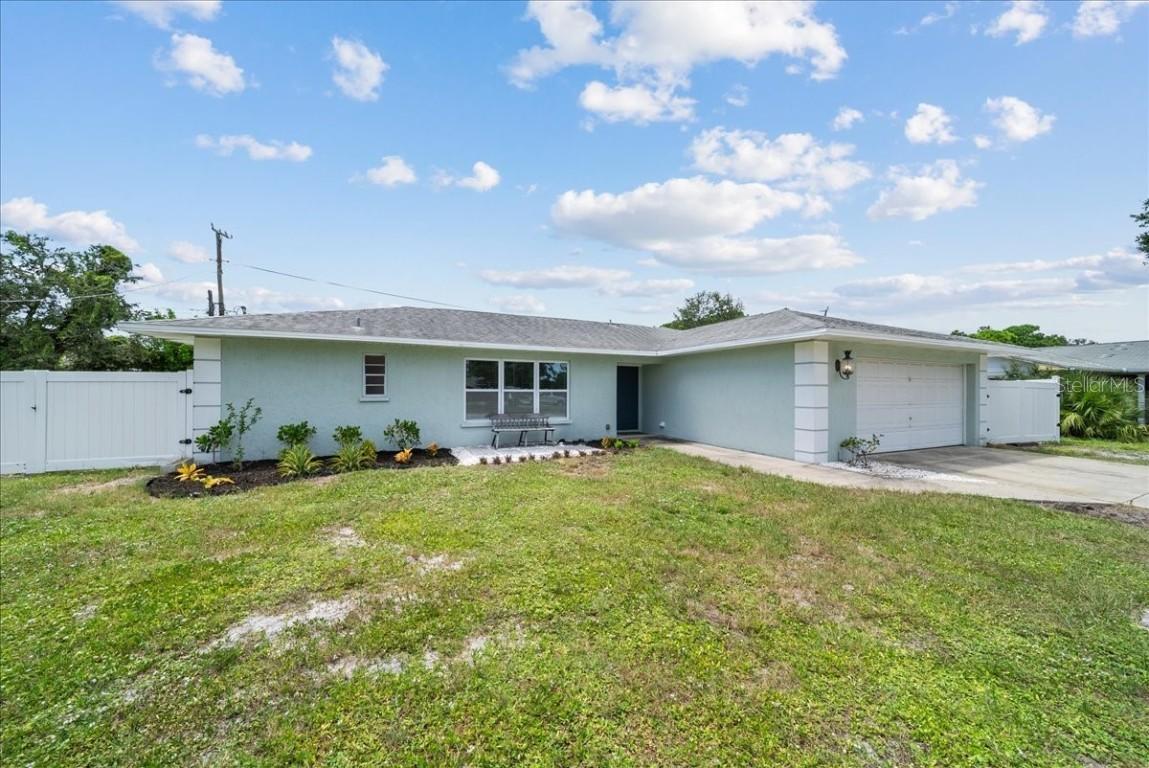 3634 York Dr., Bradenton, FL 34205