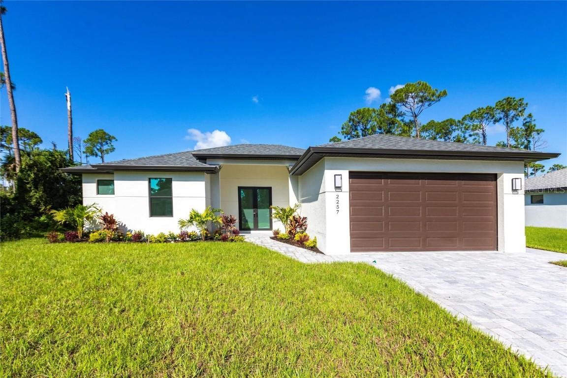 2257 Hagoplan Ln., North Port, FL 34288
