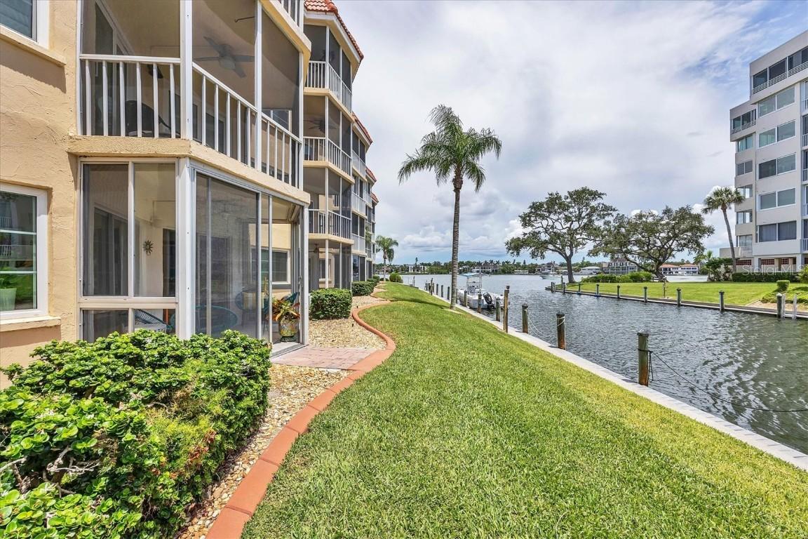 1350 N Portofino Dr. #107, Sarasota, FL 34242