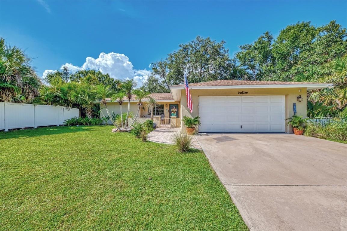 1712 Shell Dr., Englewood, FL 34223