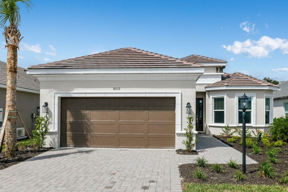 8052 Moonbeam Ave., Sarasota, FL 34241