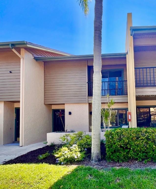 984 Sunridge Dr. #J3, Sarasota, FL 34234