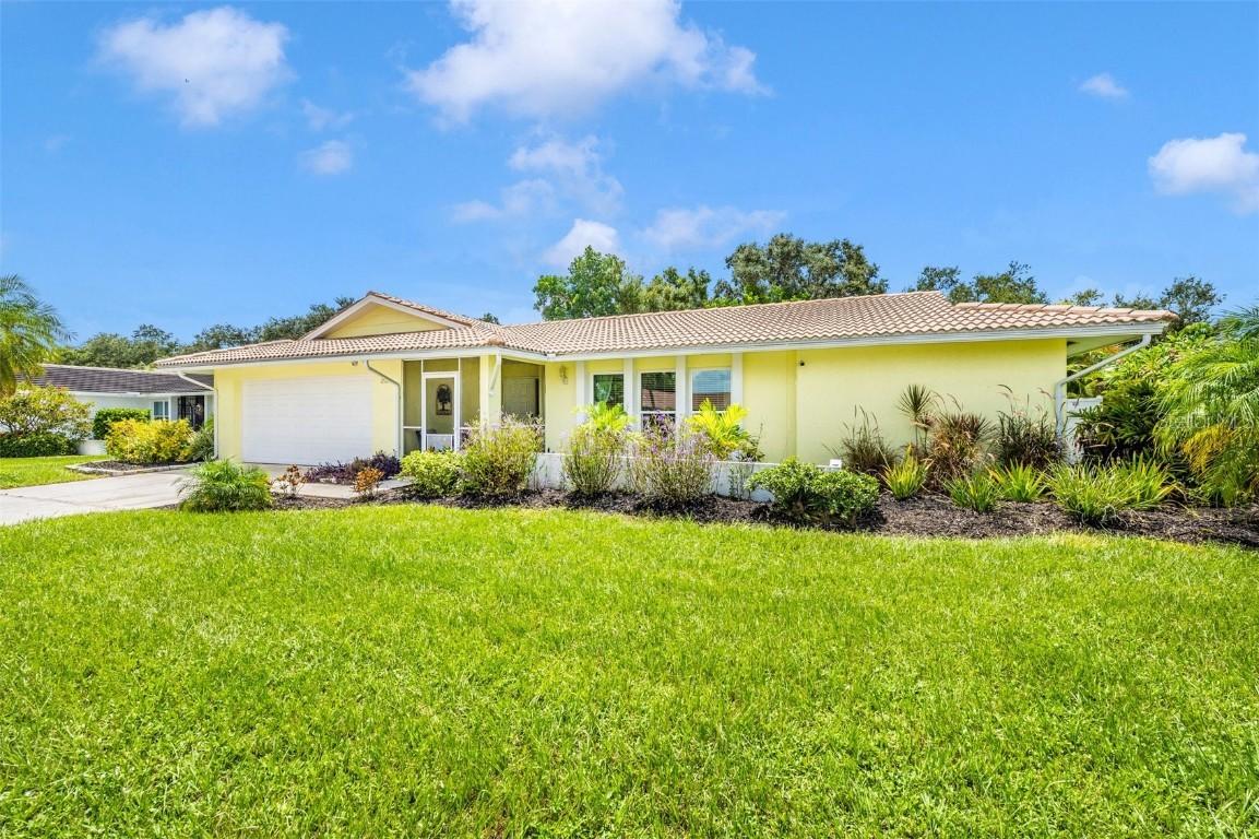 2920 Captiva Dr., Sarasota, FL 34231