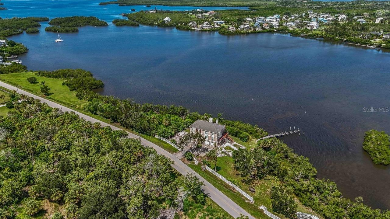 1470 Bayshore Dr., Terra Ceia, FL 34250