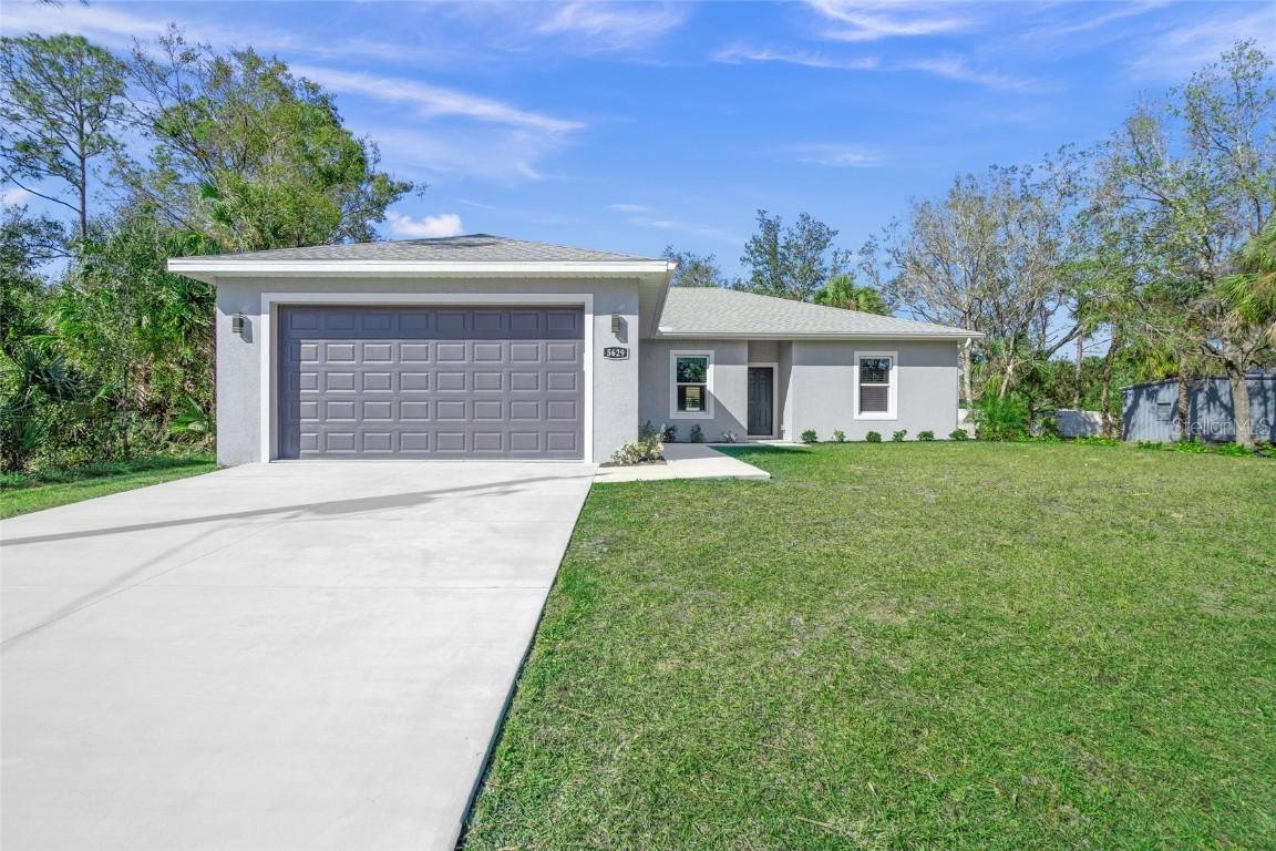 5629 Crenshaw Ln., North Port, FL 34286