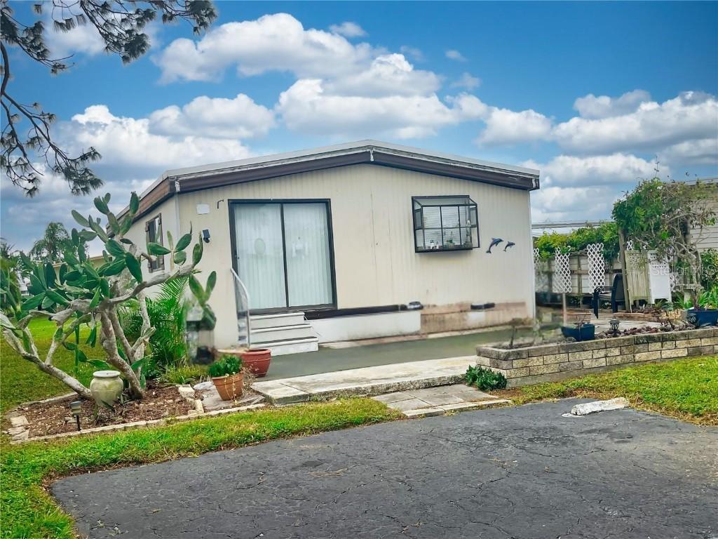 5316 53rd Ave. #E2, Bradenton, FL 34203