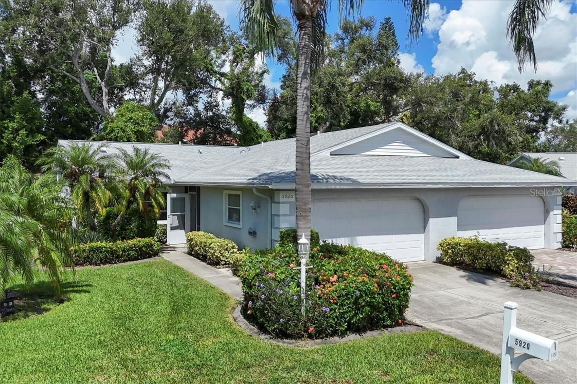 5920 Bonaventure Pl., Sarasota, FL 34243