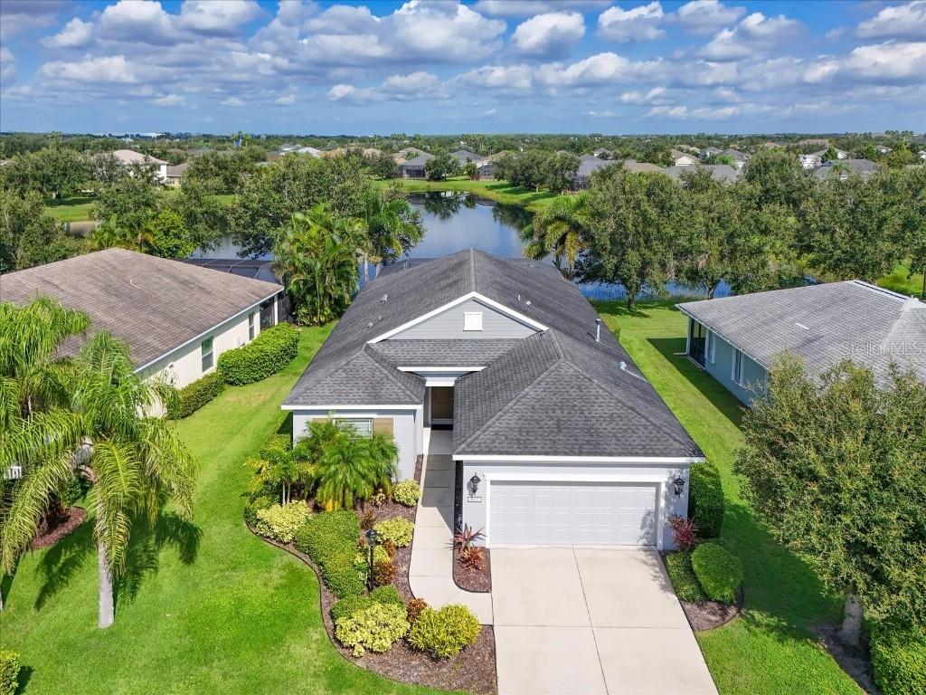 11907 Forest Park Cir., Bradenton, FL 34211