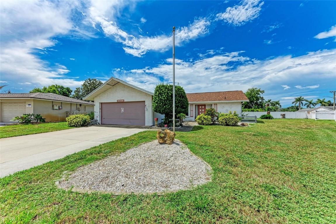 7407 14th Ave., Bradenton, FL 34209