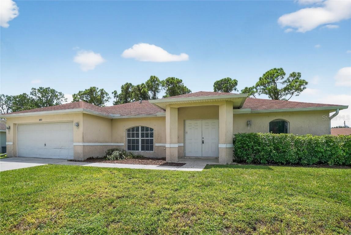 8811 Buckingham Rd., Fort Myers, FL 33905