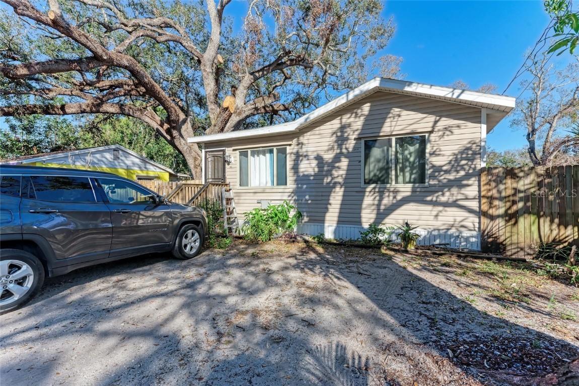 2005 12th St., Bradenton, FL 34205