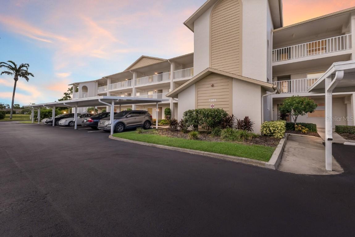 7201 29th Avenue Dr W #102, Bradenton, FL 34209