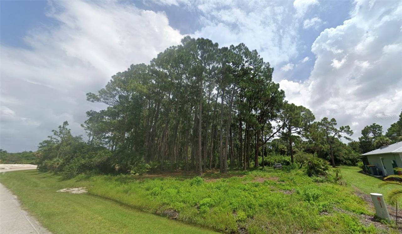 12203 Chamberlain Blvd., Port Charlotte, FL 33953