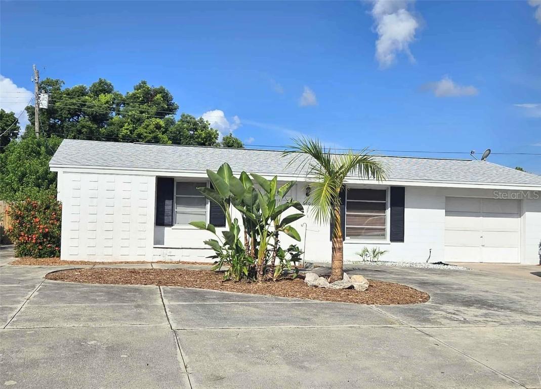 6304 Georgia Ave., Bradenton, FL 34207
