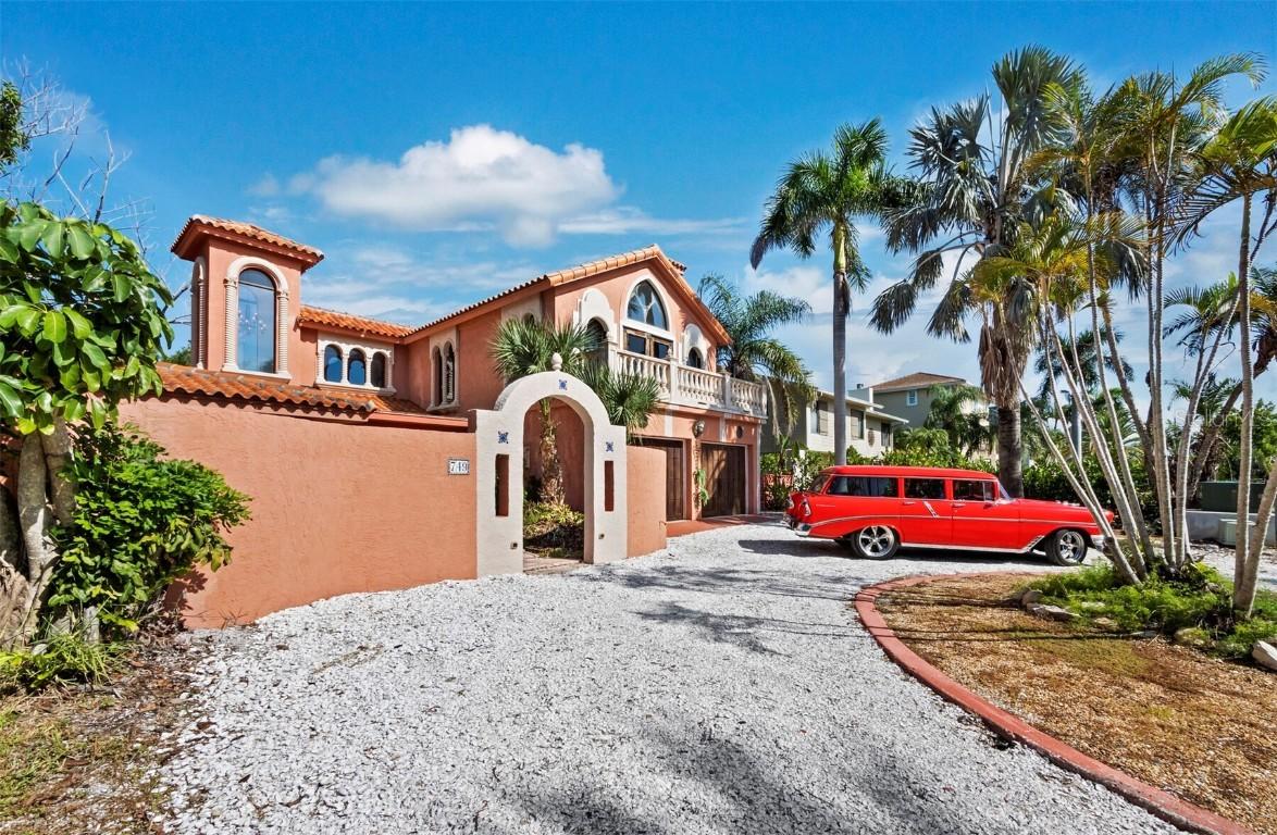 749 Penfield St., Longboat Key, FL 34228