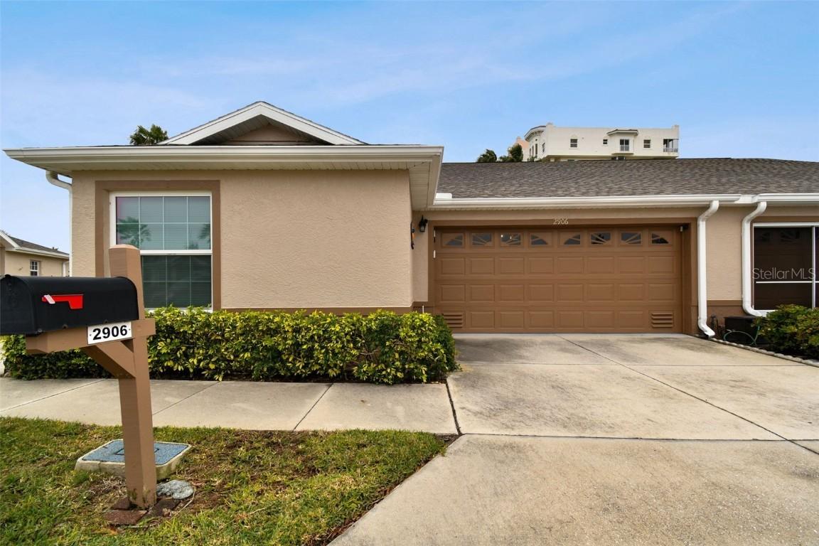 2906 Captains Ct., Palmetto, FL 34221