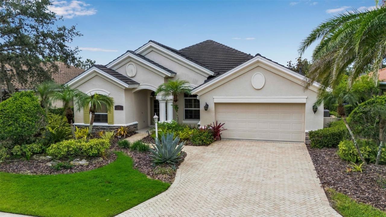 6586 Waters Edge Way, Lakewood Ranch, FL 34202
