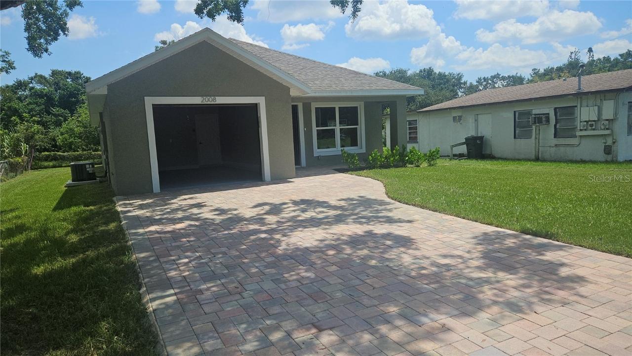 2008 2nd Ave., Palmetto, FL 34221