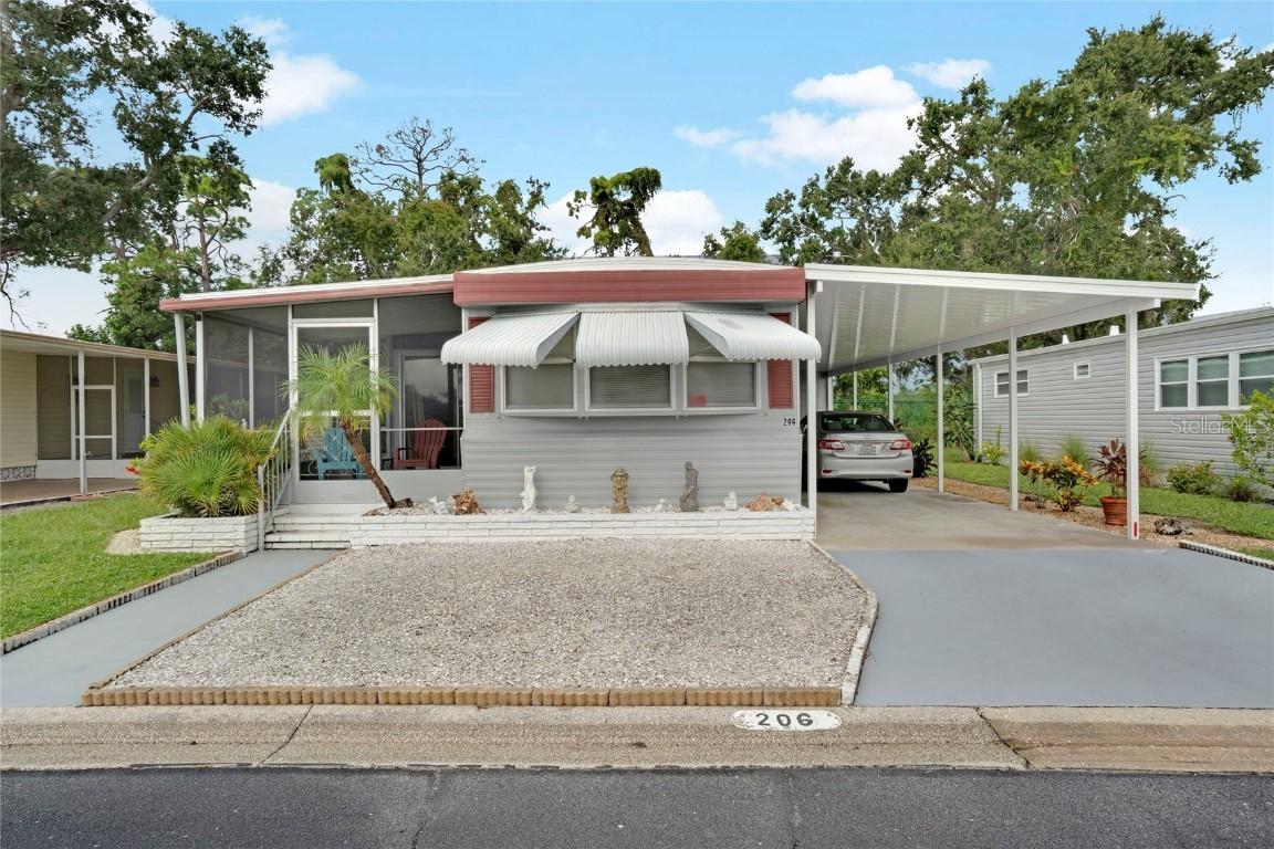 206 Oakwood Blvd., Sarasota, FL 34237