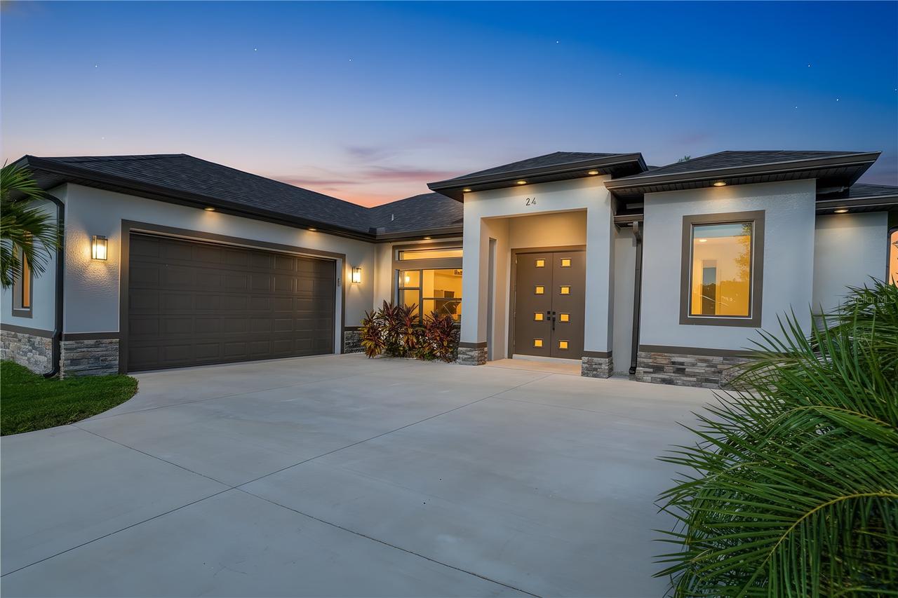 24 Medalist Cir., Rotonda West, FL 33947