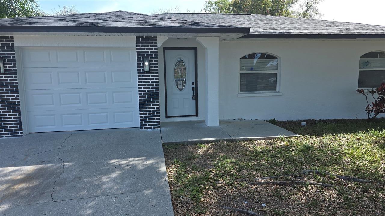 2325 NE 16th Avenue Cir., Palmetto, FL 34221