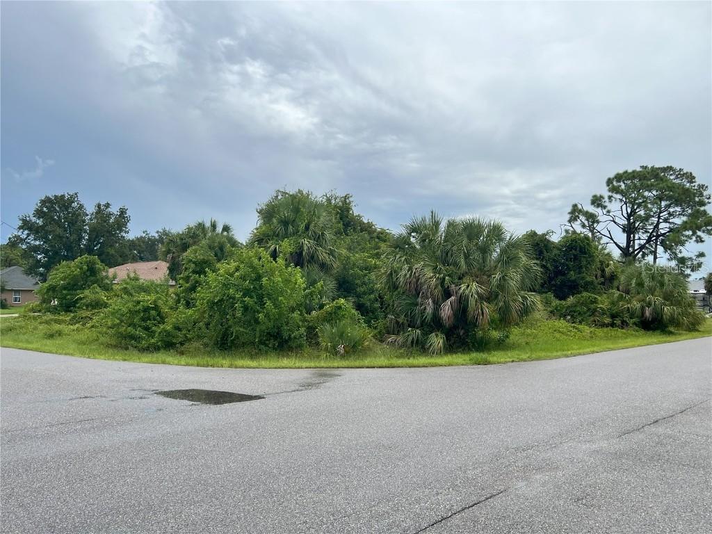 Foxhall Rd., North Port, FL 34288