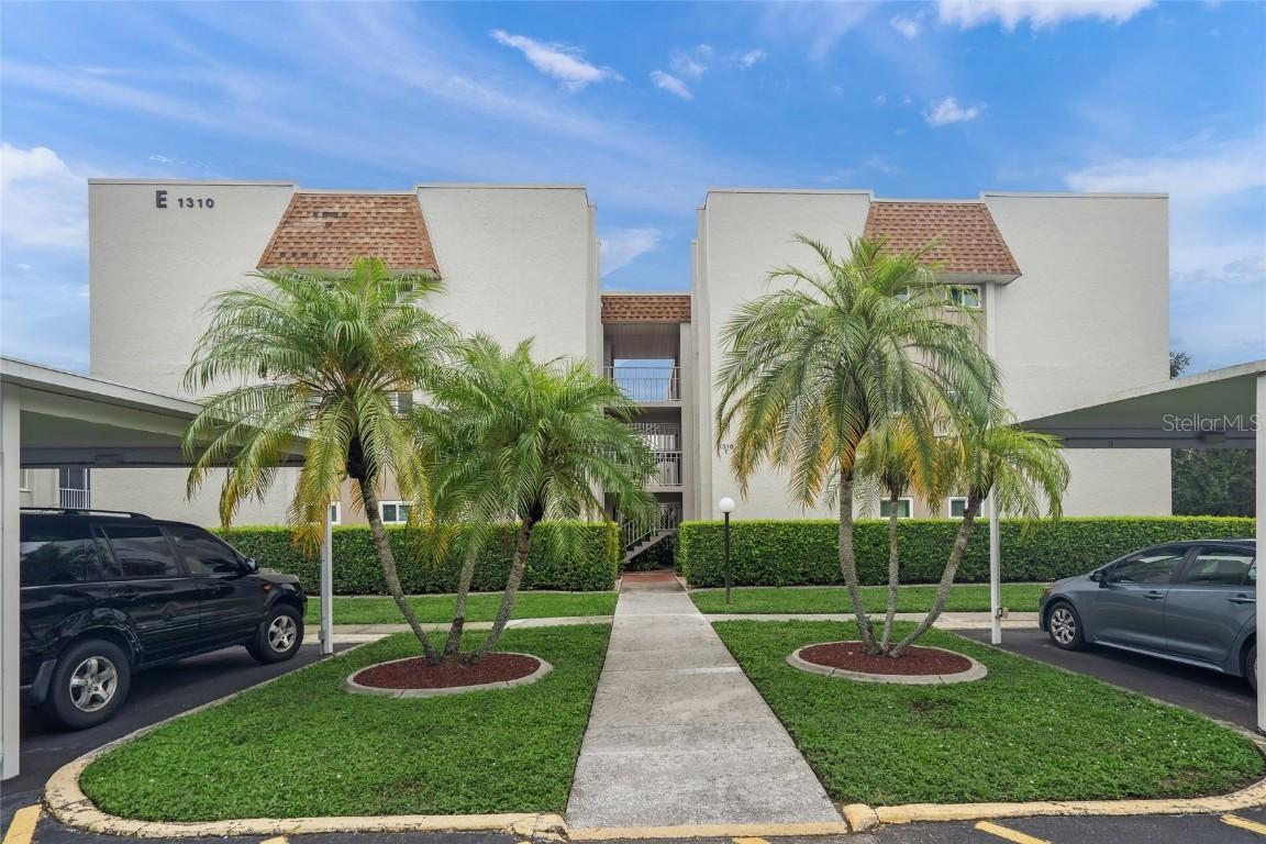 1310 Glen Oaks Dr. #391E, Sarasota, FL 34232