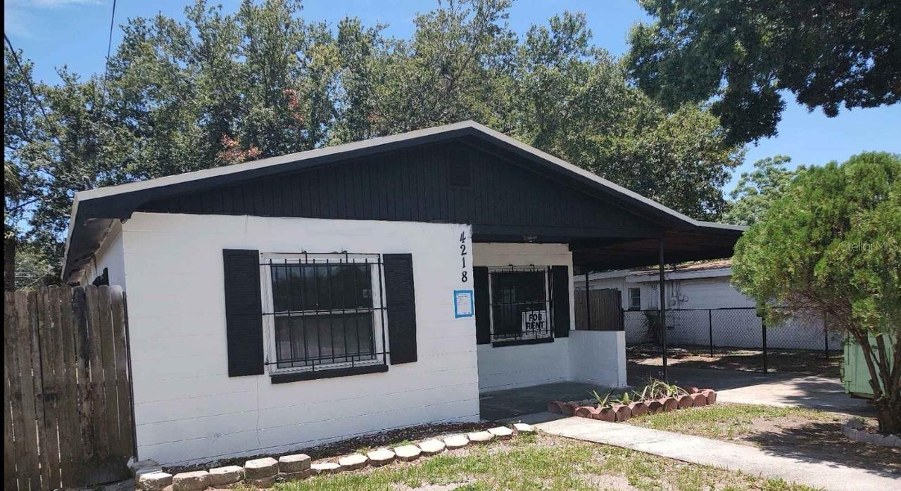 4218 W Nassau St., Tampa, FL 33607