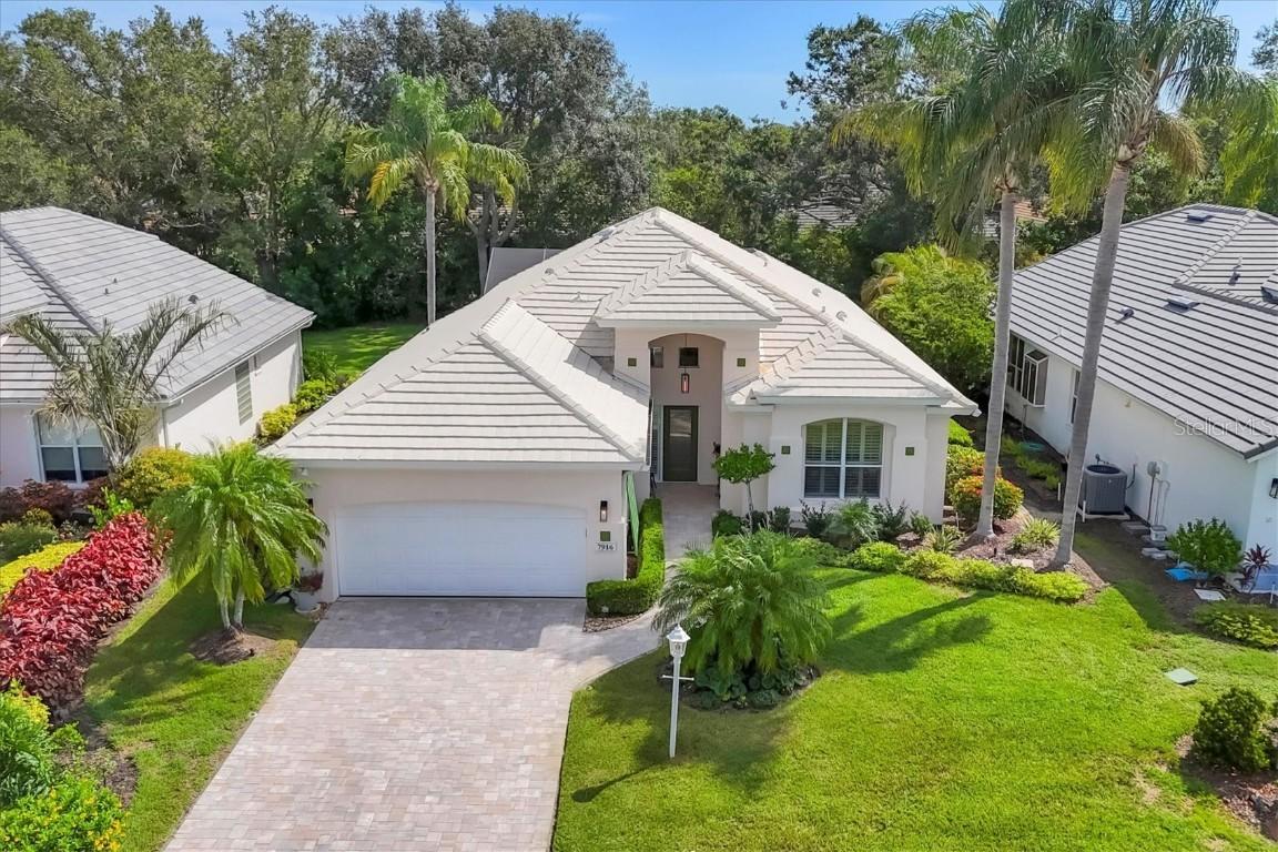 7916 Hampton Ct., University Park, FL 34201
