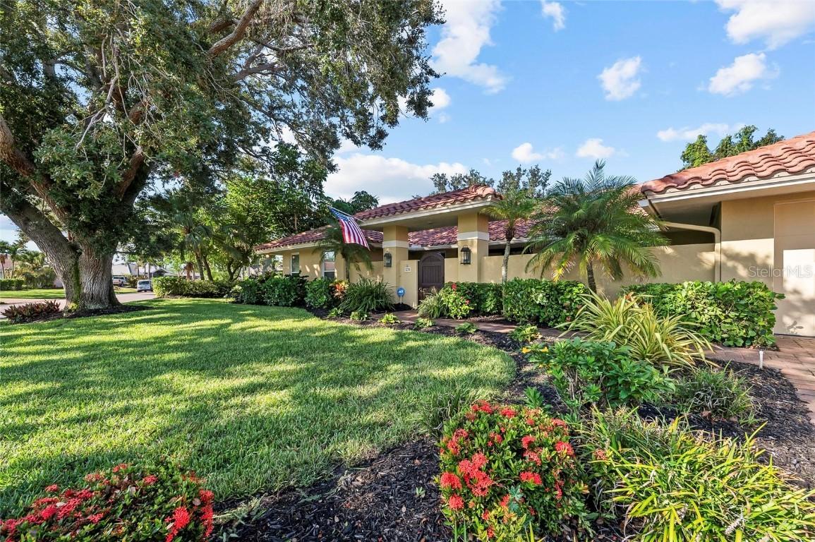 1218 Yacht Harbor Dr., Osprey, FL 34229