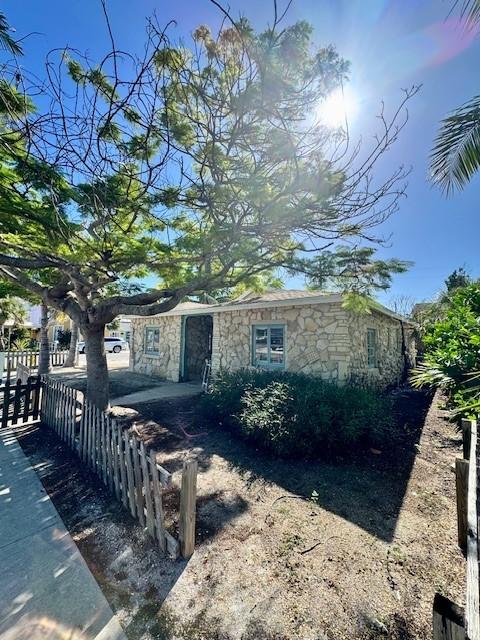 117 Palm Ave., Anna Maria, FL 34216