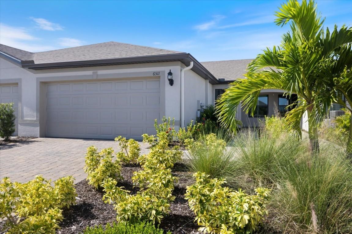 6511 Silverstar Dr., Sarasota, FL 34240