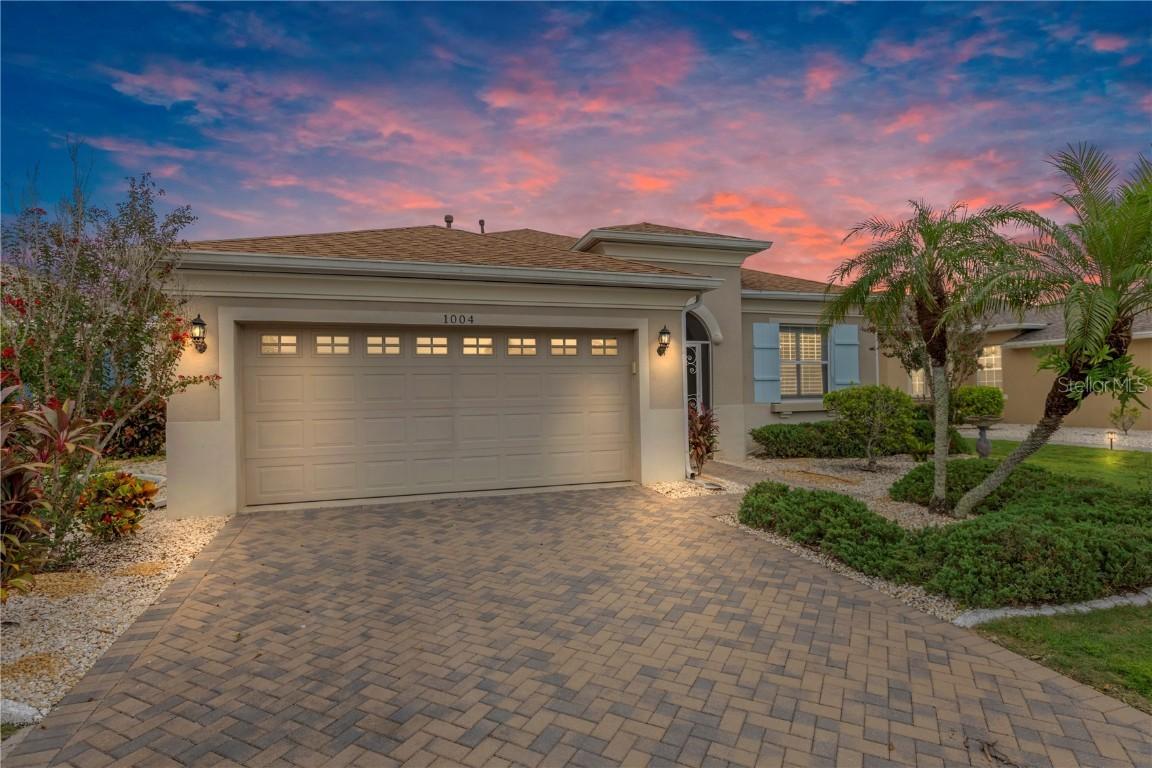 1004 Regal Manor Way, Sun City Center, FL 33573
