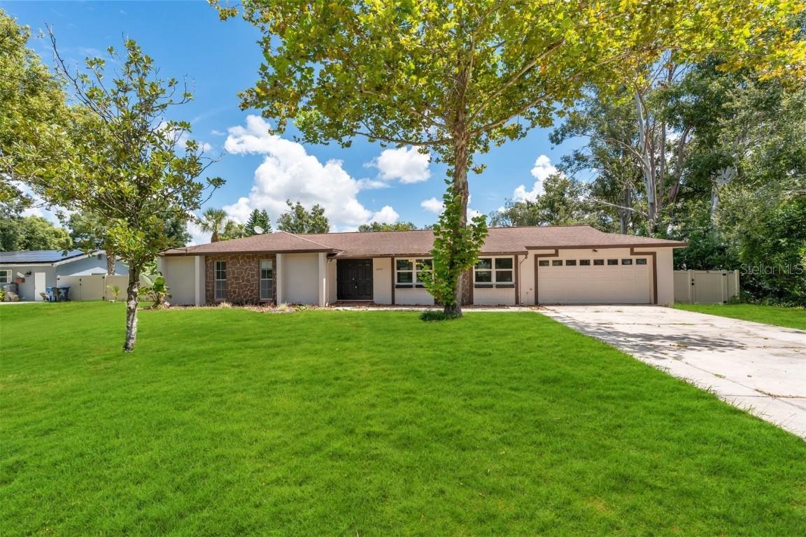 2007 Bryan Rd., Brandon, FL 33511