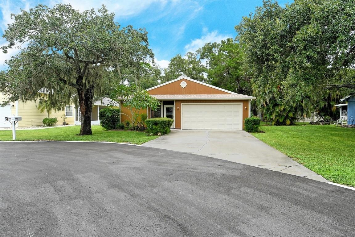 3957 Bearded Oaks Ct Ct., Sarasota, FL 34232