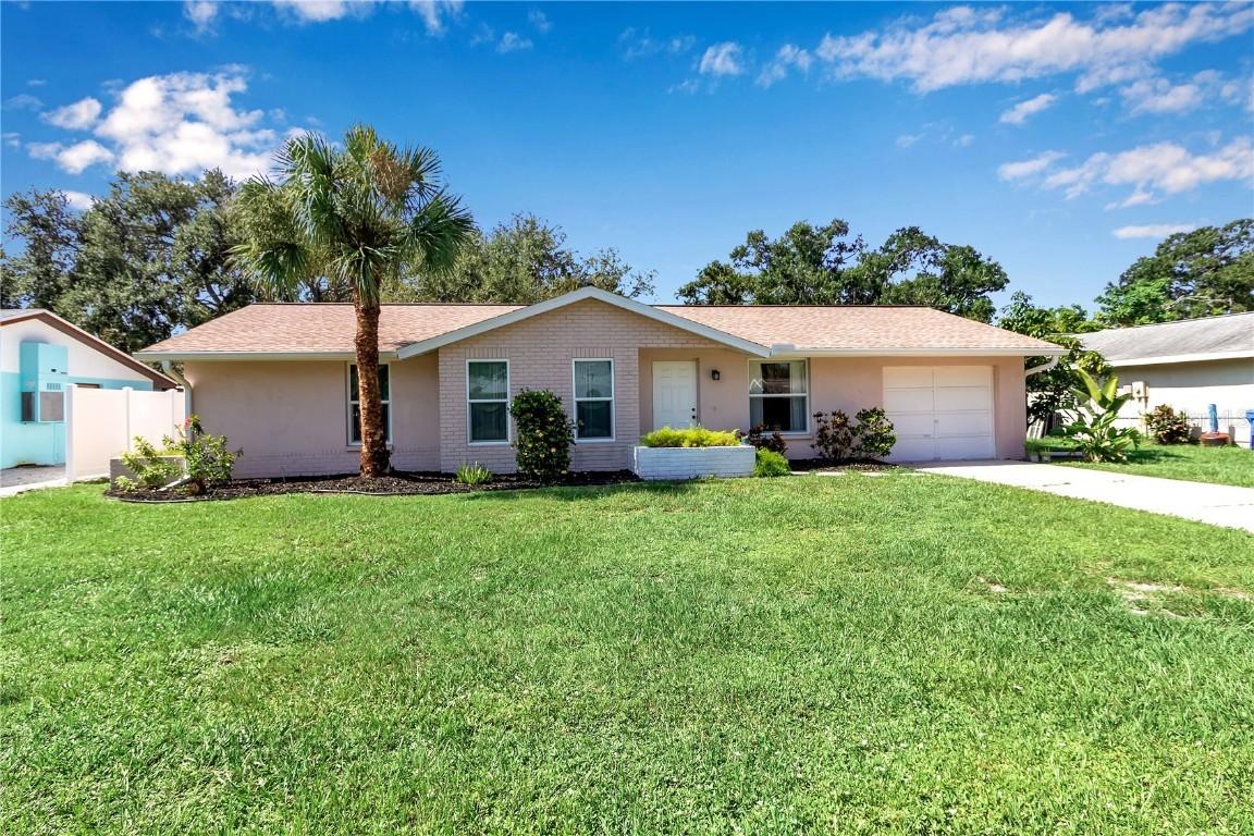 6205 34th Ave., Bradenton, FL 34209
