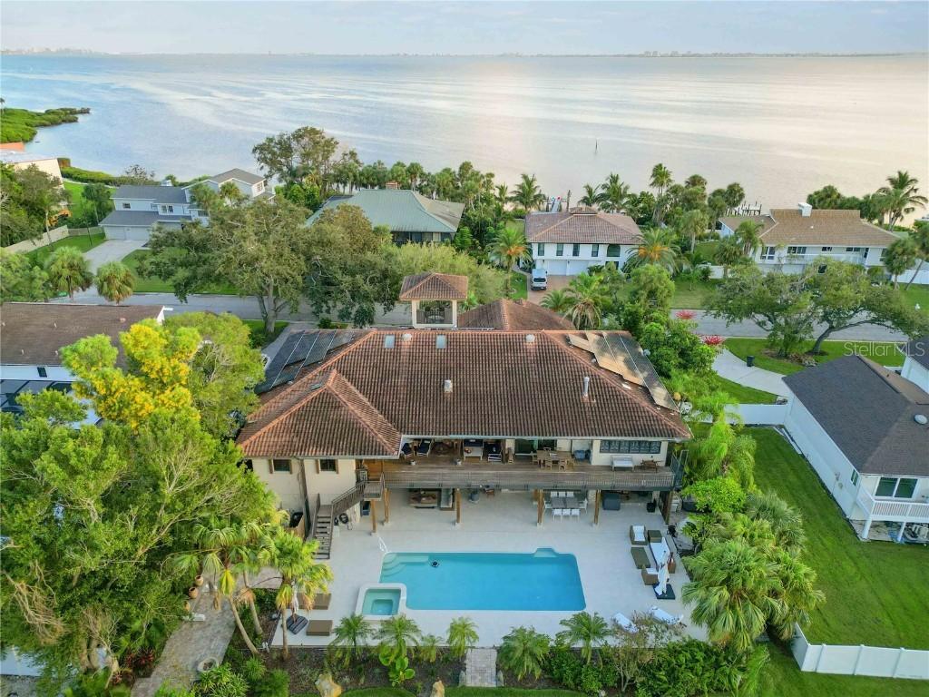 3807 Bayside Dr., Bradenton, FL 34210