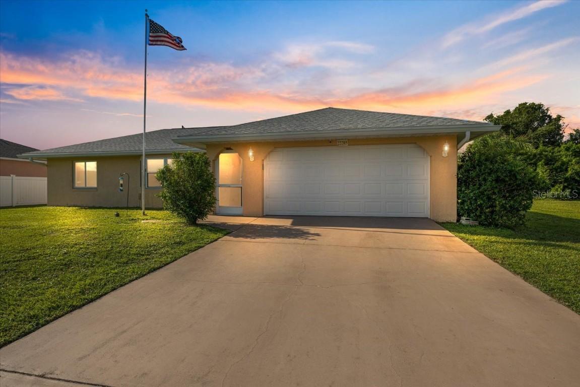22285 Columbus Ave., Port Charlotte, FL 33954