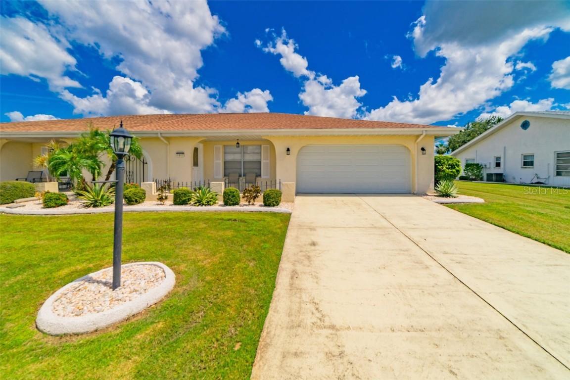 1817 Adrean Pl., Sun City Center, FL 33573
