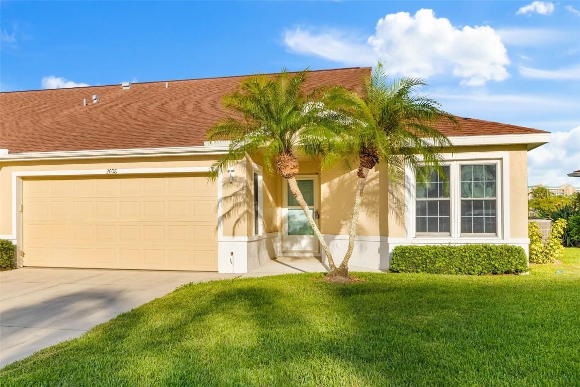 2608 Edgewater Ct., Palmetto, FL 34221