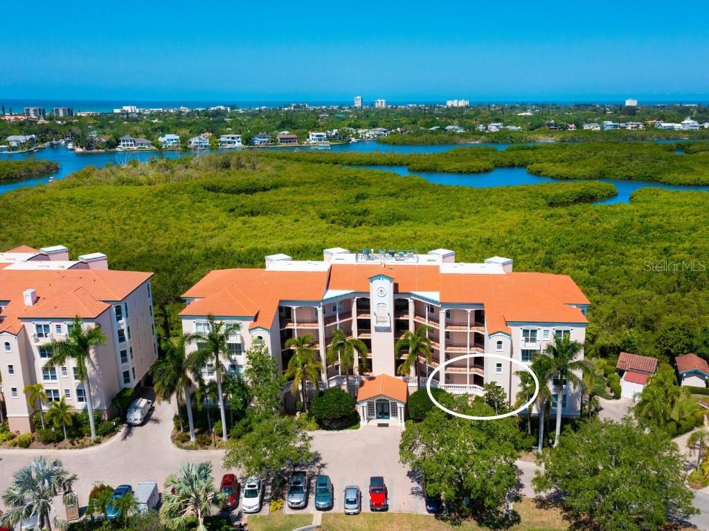 5420 Eagles Point Cir. #105, Sarasota, FL 34231