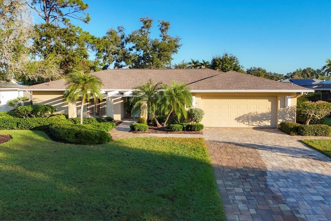 3679 Aster Dr., Sarasota, FL 34233