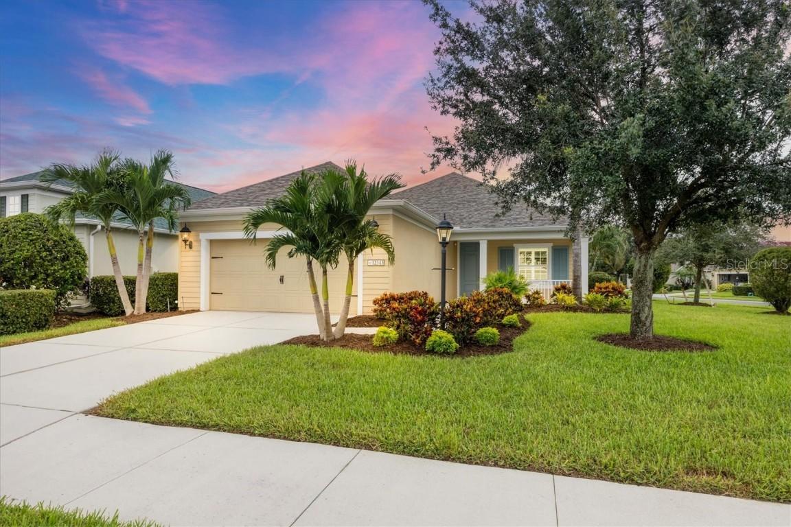 12343 Halfmoon Lake Ter., Bradenton, FL 34211