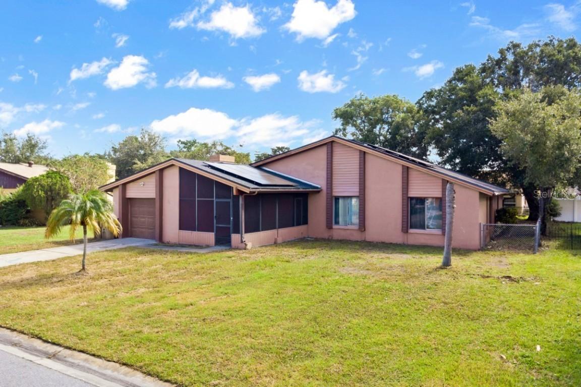 811 E Flag Ln., Kissimmee, FL 34759