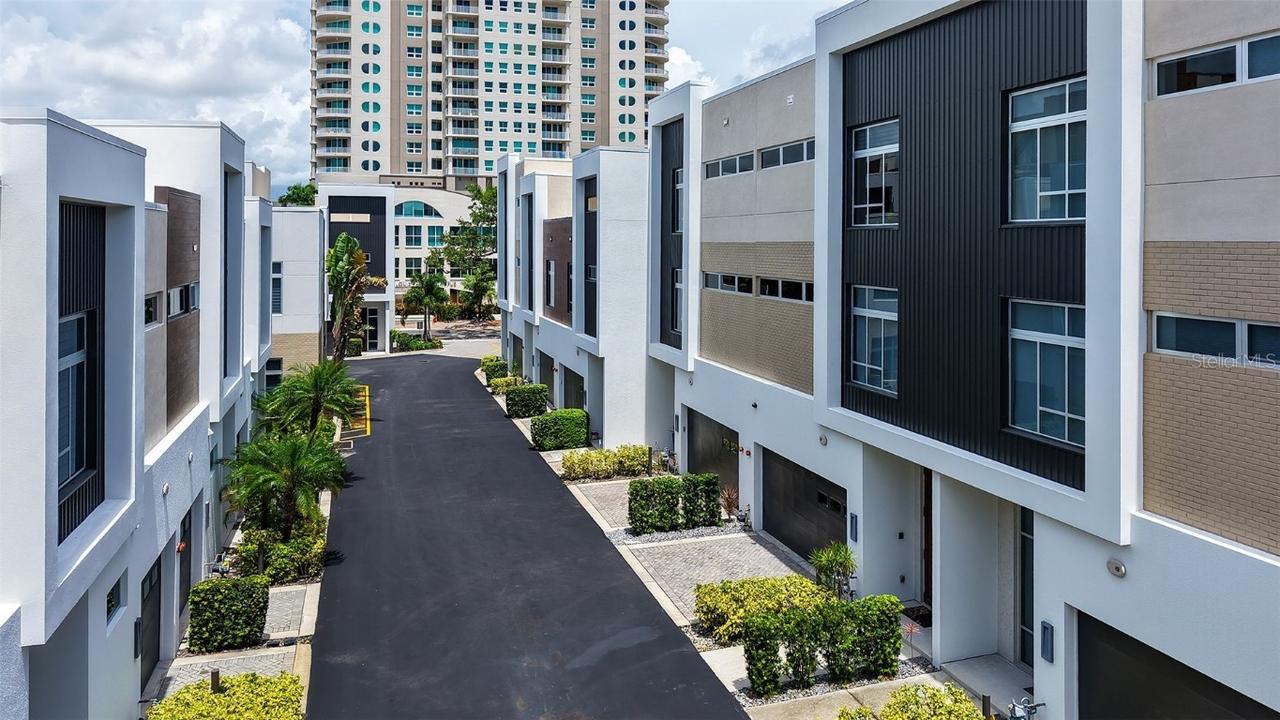 213 Cosmopolitan Ct., Sarasota, FL 34236