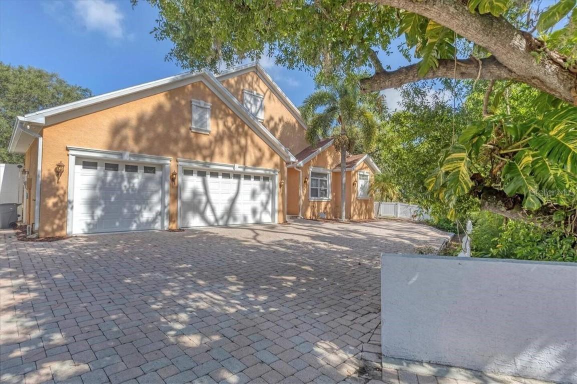 4250 Swift Rd., Sarasota, FL 34231